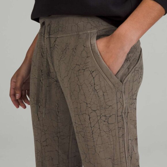 Lululemon Warm Down Jogger *7/8 Length Thread Dye Rover Black - Picture 14 of 16